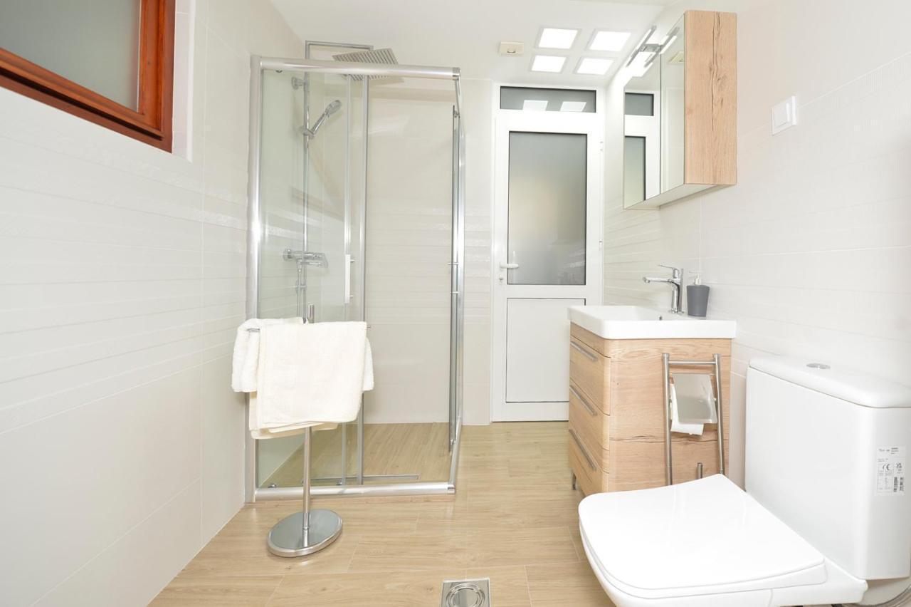 Viva Apartment โกตอร์ ภายนอก รูปภาพ